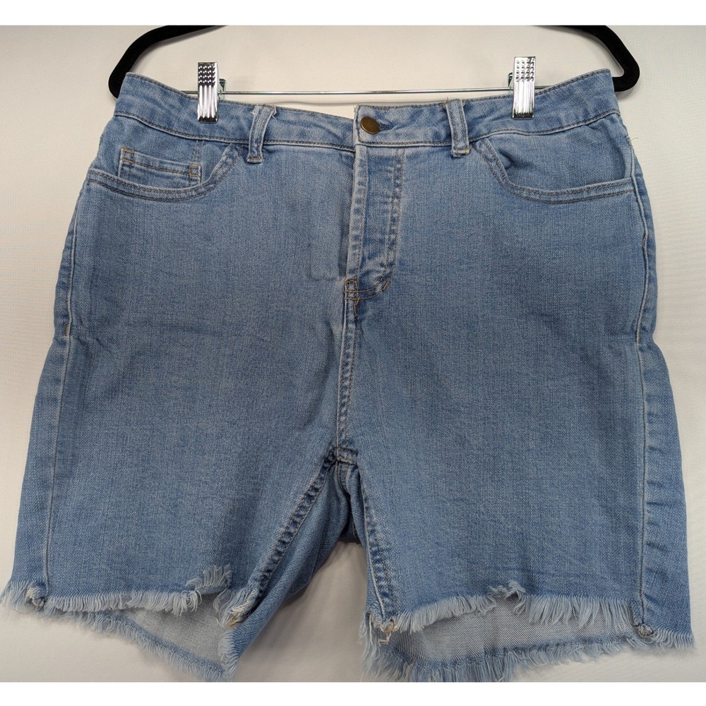 Vanilla Star High Rise Frayed Hem Denim Bermuda Shorts Light Wash Blue Size 13